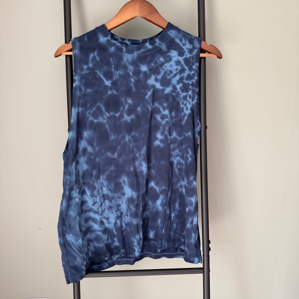 Lululemon Athletica Blue Sleeveless Muscle Tee